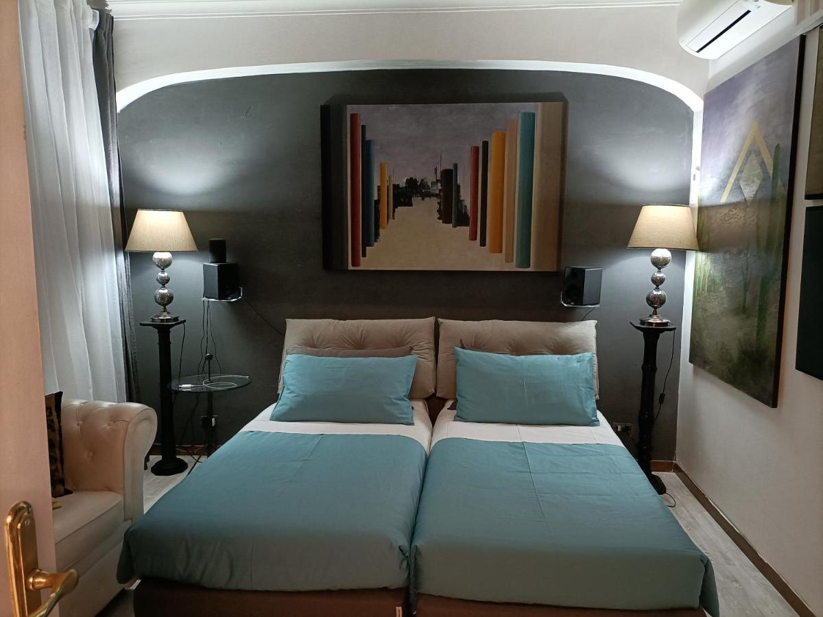 Spanish Steps Bedroom ローマ エクステリア 写真